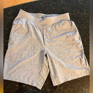 Lululemon Pace Breaker Linerless 9"